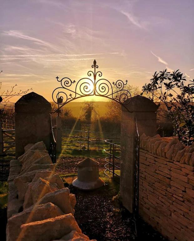 The Rudloe Near Bath - Marco Pierre White Hotel Corsham Exterior foto